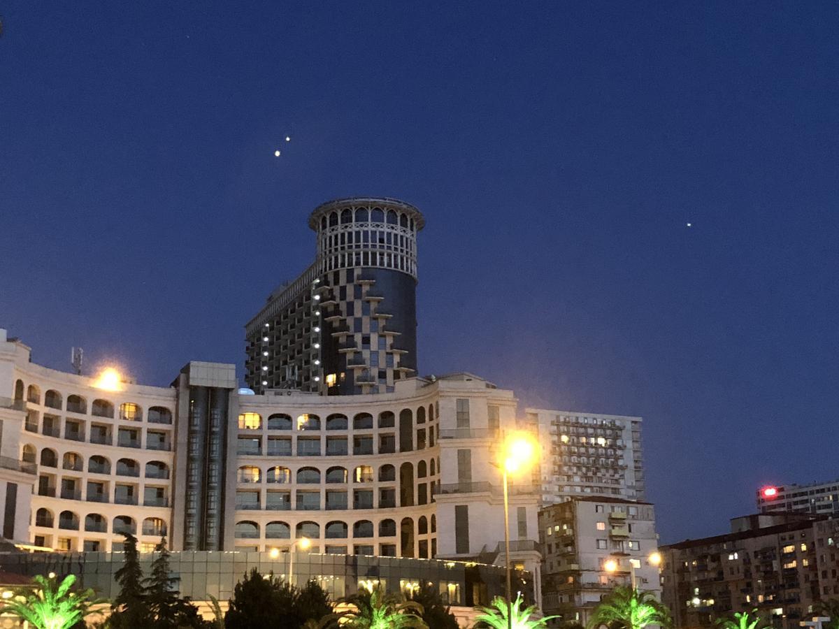 Orbi Sea Towers Batumi Appartement Buitenkant foto